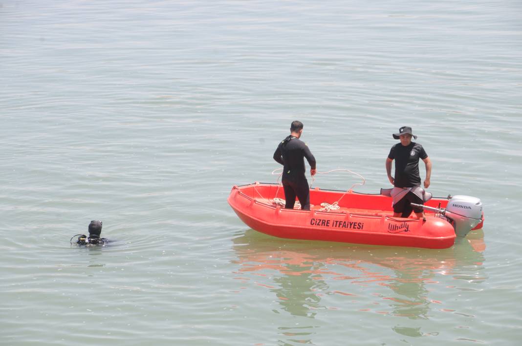 Kayıp kız çocuğu Dicle Nehri’nde aranıyor 20